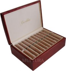 Gurkha Elegance  (20 .)